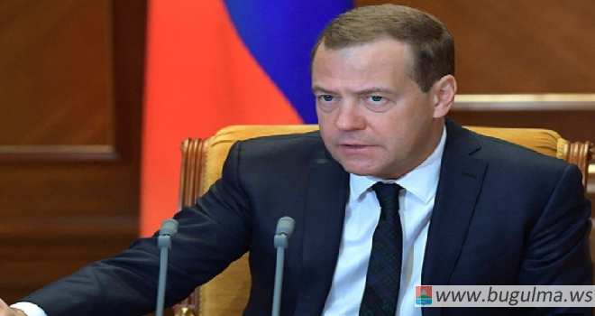 Медведев объявил о повышении пенсионного возраста до 65 лет