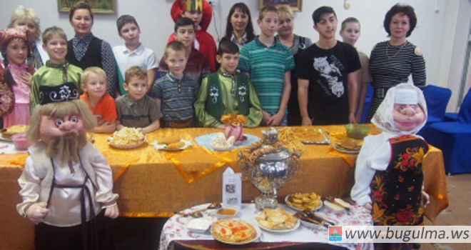 Татарский чак-чак и русские пироги стали украшением праздничного стола в бугульминском приюте