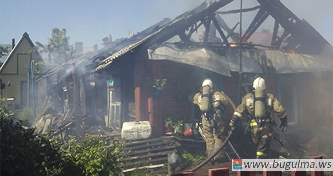 В Бугульме на пожаре в частном доме сгорел 63-летний мужчина