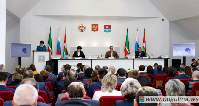 Депутатская сессия: в Бугульме народные избранники обсудили ряд важных вопросов.