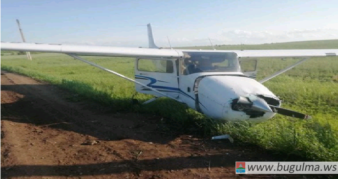 В Бугульме разбился самолет с отказавшим двигателем.