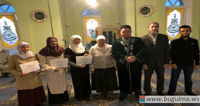 В центральной мечети города Бугульма ​ прошли уроки татарского языка.