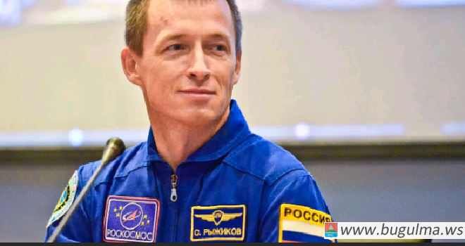 Космонавт и уроженец Бугульмы Сергей Рыжиков проходит тренировки на Байконуре.