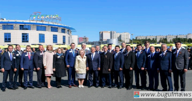 Бугульминская ЦРБ получила новый автомобиль скорой помощи.