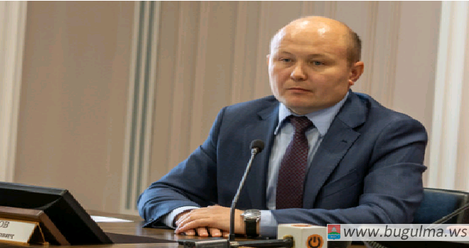 Начальник управления образования Казани отстранен от работы за взятки.