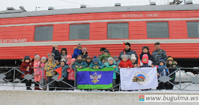 В гостях у пожарных