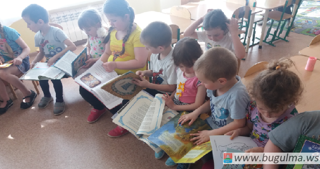Жителей РТ приглашают принять участие в конкурсе «Читающий Татарстан»