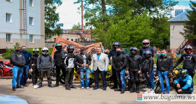 Линар Закиров поздравил воспитанников реабилитационного центра «Возрождение».