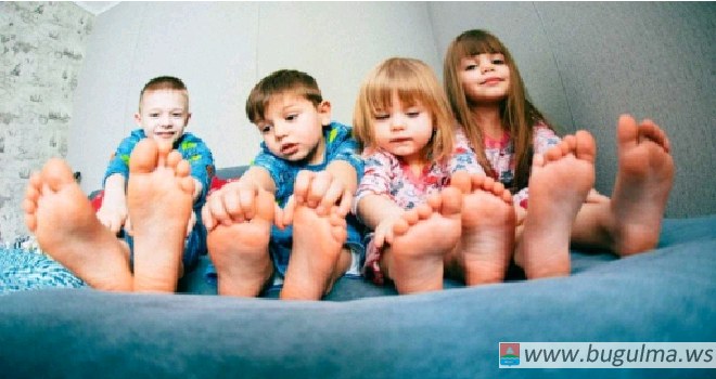 Многодетным семьям с младенцами в России могут бесплатно предоставить нянь.