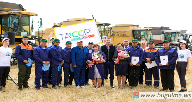 Благодарность людям труда: в Бугульминском районе наградили передовиков жатвы-2020