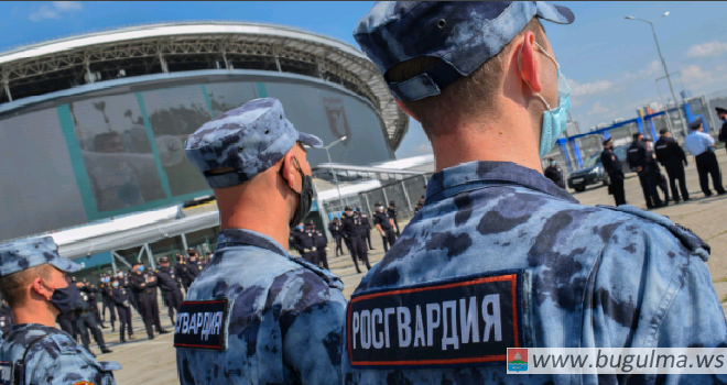 Росгвардейцы попросили не пугаться военной техники на дорогах РТ, идут учения.