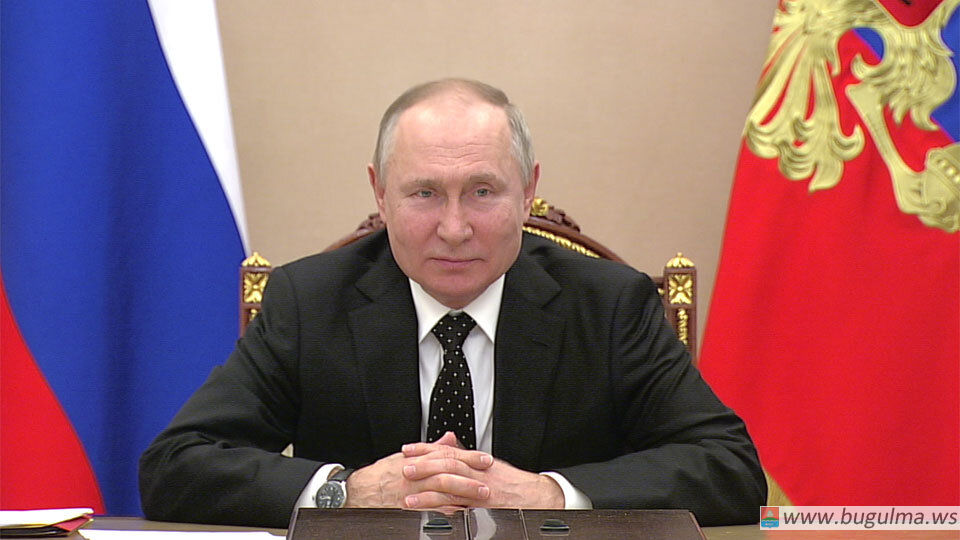 Путин поздравил сотрудников, ветеранов органов безопасности с профессиональным праздником