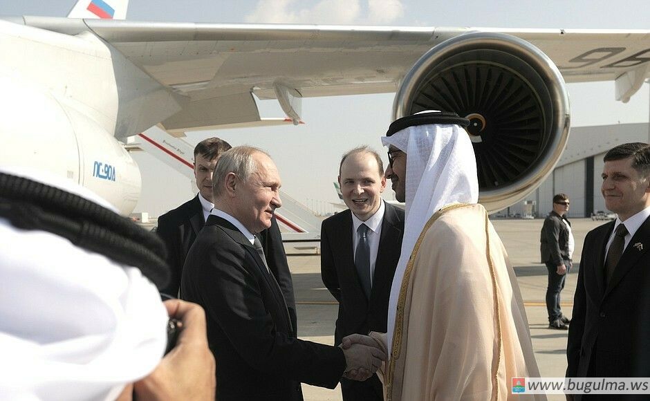 Путин пригласил Президента ОАЭ на саммит БРИКС в Казань