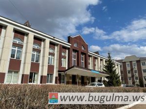 Полиция Бугульмы задержала курьера аферистов