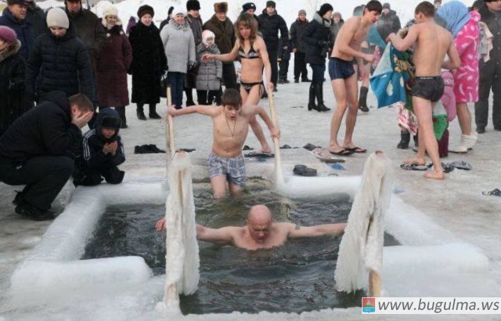 Татарстанцев будут штрафовать за купание в самодельных прорубях.