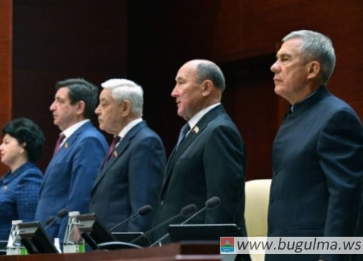 Сегодня на шестом заседании Госсовета РТ приняли ряд законопроектов.