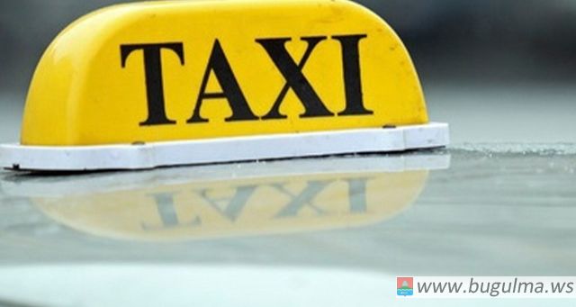 В Татарстане мигрантам запретили работать в такси и охране.