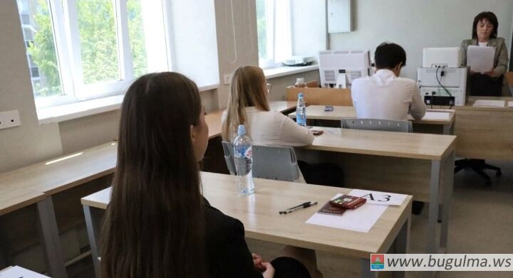 В Татарстане профильный ЕГЭ по математике на 100 баллов сдали 11 выпускников.