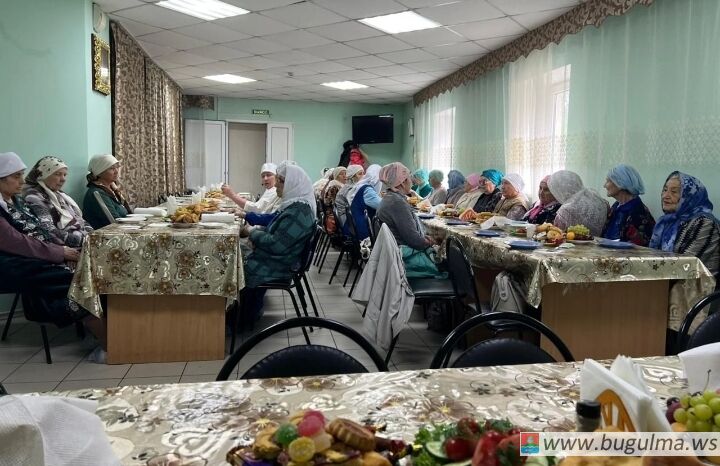 В Центральной мечети г. Бугульма прошел благотворительный обед