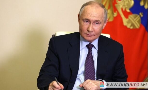 Путин наградил тружеников культуры и здравоохранения Татарстана.