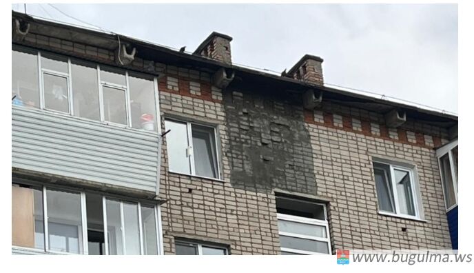 Штраф за выпадающие кирпичи.