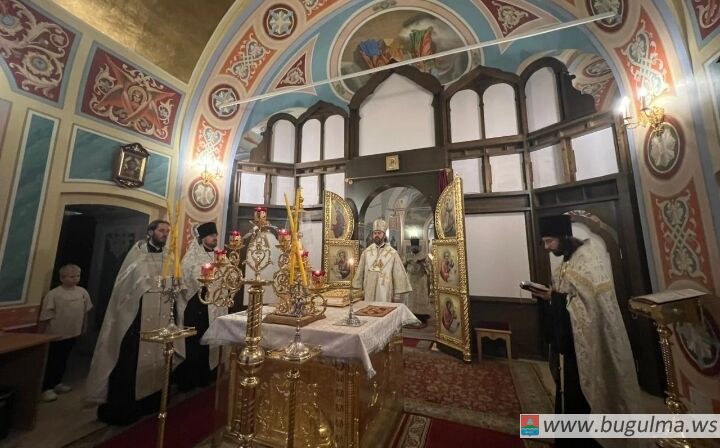 Служение епископа Мефодия в канун праздника Преображения Господня.