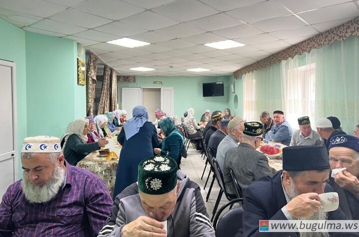 В Центральной мечети Бугульмы прошло праздничное мероприятие.