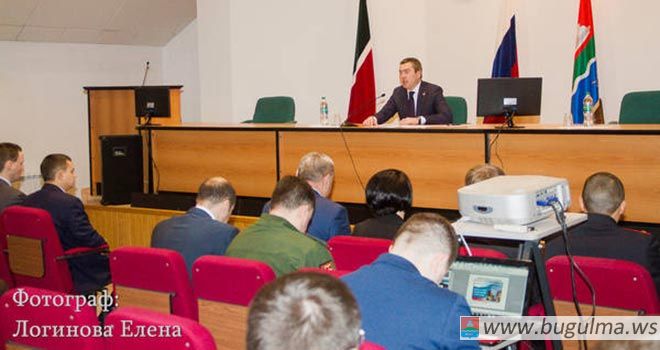 Городские будни: об отчетных сессиях, рейде за семьями, находящимися в социально опасном положении, крещенских купелях, семинаре по охране т