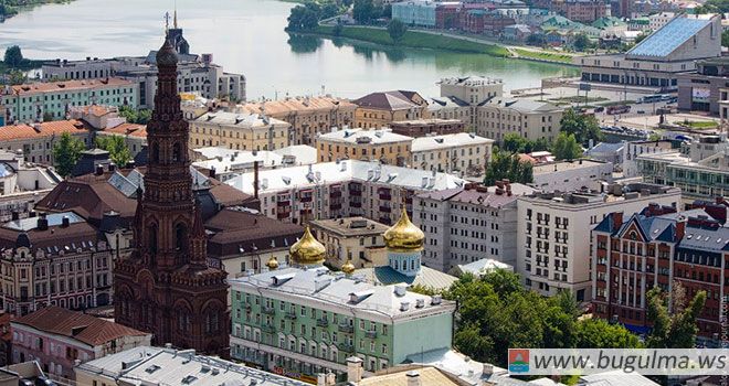 Смотровая площадка на колокольне в центре Казани