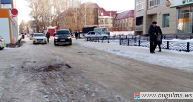 Бугульминцев учат правильно падать в гололед