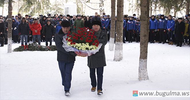 В Бугульме почтили память погибших в Афганистане и других локальных кофликтах