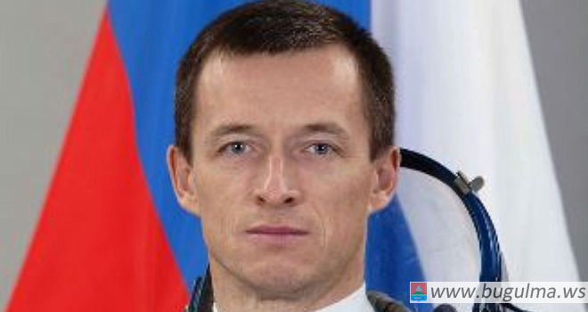 Глава Бугульминского района Линар Закиров поздравил космонавта Сергея Рыжикова с возвращением на Землю