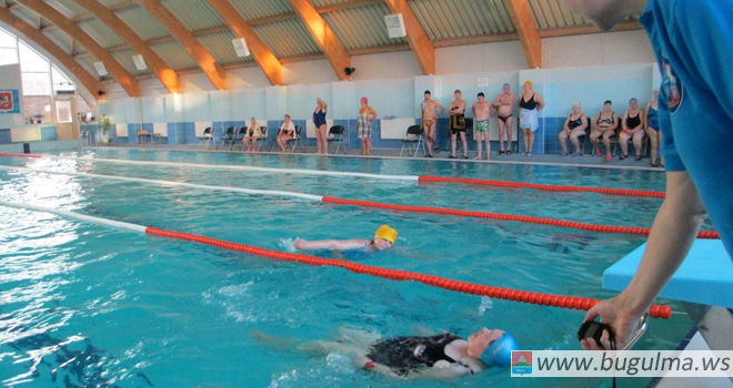 Бугульминцы присоединились к соревнованиям по плаванию «Третий возраст»